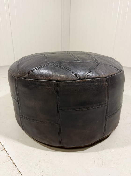 Image 1 of Pouf De Sede in pelle nera con inserti patchwork, anni '70
