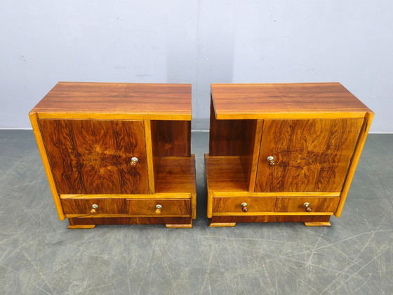 Image 1 of Coppia di comodini italiani in noce, metà del XX secolo, anni '50.