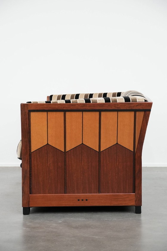 Image 1 of Sofá de diseño Schuitema de 2,5 plazas de la serie Decoforma con preciosa carpintería.