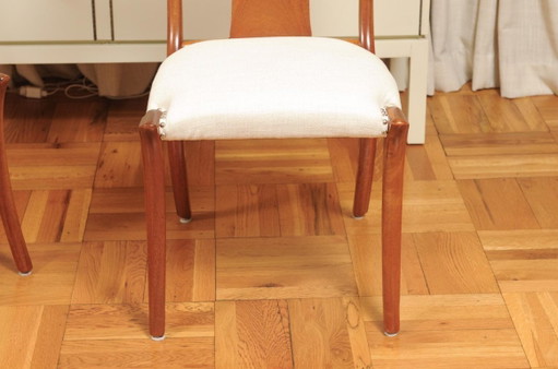 MacDougall 8 Klismos stoelen in walnoothout van Stewart – eetkamerstoelen, Textile, Wood (photo 2 of 5)