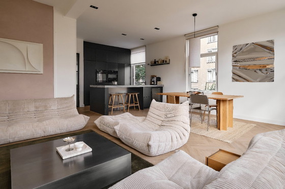 Image 1 of Tavolino cubo in acciaio Metaform su rotelle 100x100