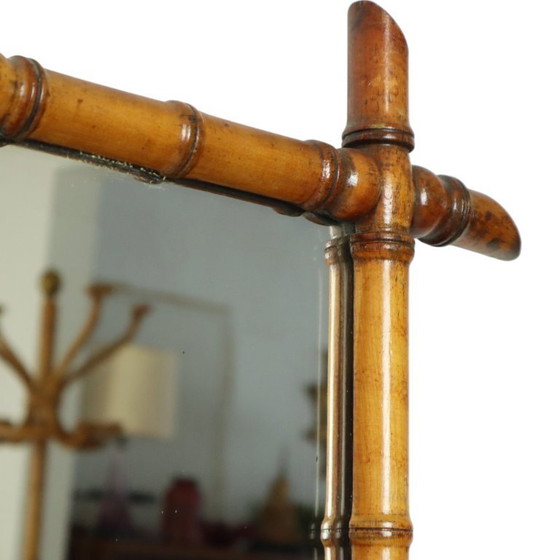 Image 1 of Miroir antique en bois et faux bambou