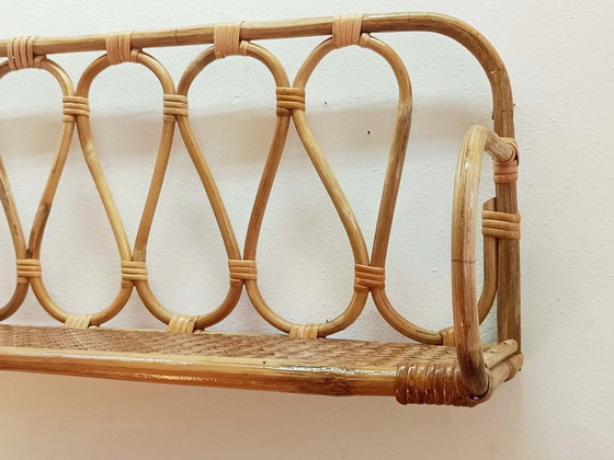 Scaffale vintage in rattan 1970 – Decorazioni murali (photo 7 of 8)