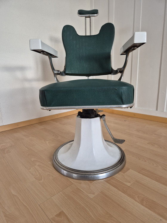Image 1 of Scheerstoel, kappersstoel