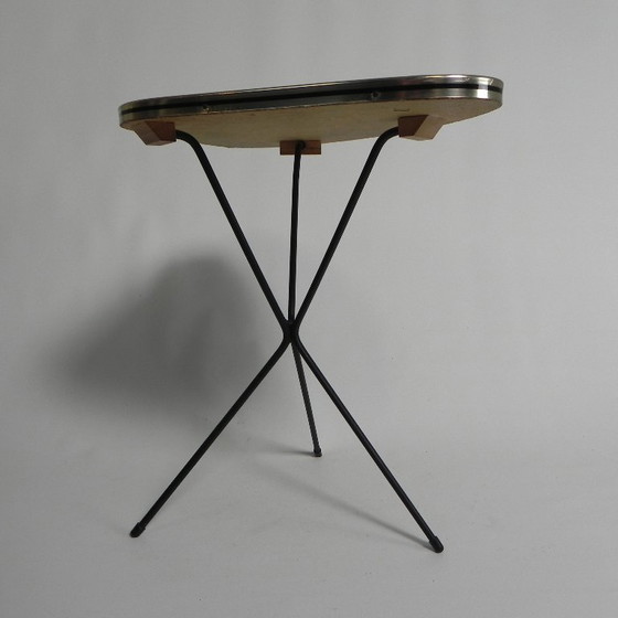 Image 1 of Table d'appoint Erdal à 3 pieds, années 1950