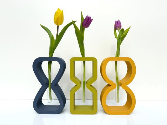 Image 1 of Relojes de arena atemporales (juego de 3 jarrones tallados)