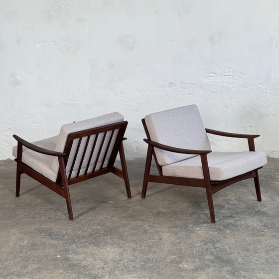Image 1 of Set van 2 volledig gerestaureerde fauteuils uit het midden van de 20e eeuw, 1960