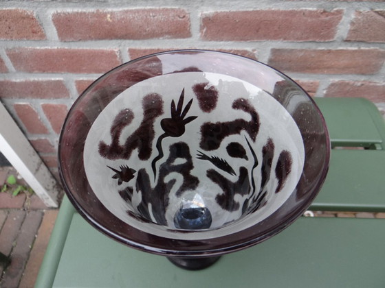 Signed Ulrica Hydman-Vallien for Kosta Boda ‘Black Magic’ glass bowl Sweden – Vases (photo 6 of 14)