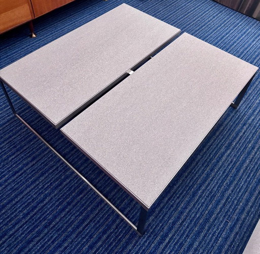 Table basse Metaform (100x100) plateau en céramique grise + piètement en acier inoxydable