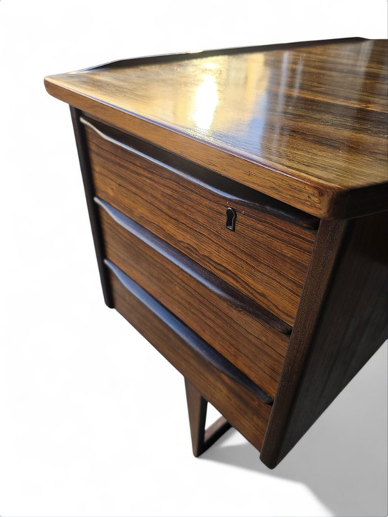 Image 1 of Peter løvig nielsen bureau