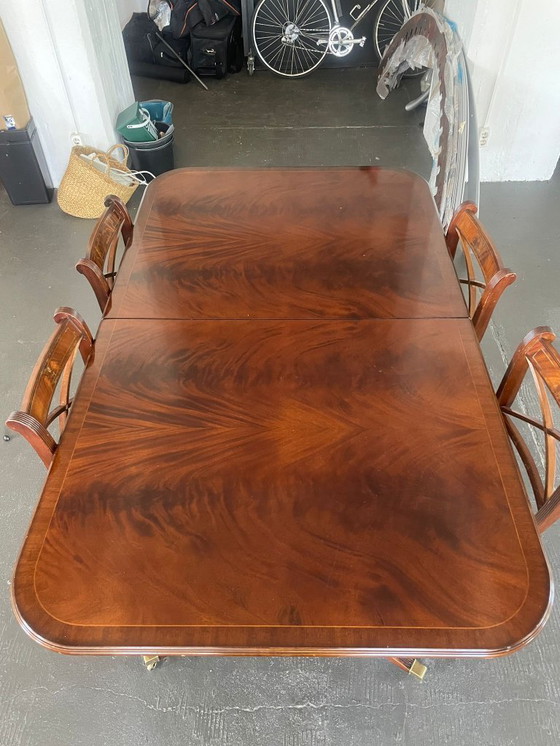 Image 1 of Table de salle à manger Mid Century avec quatre chaises