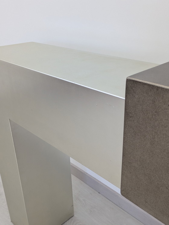 Image 1 of Roberto Mora, Dilmos - Console "Crasi" - Eigentijds ontwerp