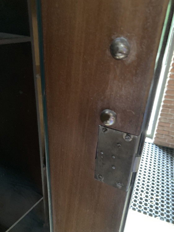 Image 1 of Art deco / nouveau gabinete de chapa de libro de nogal