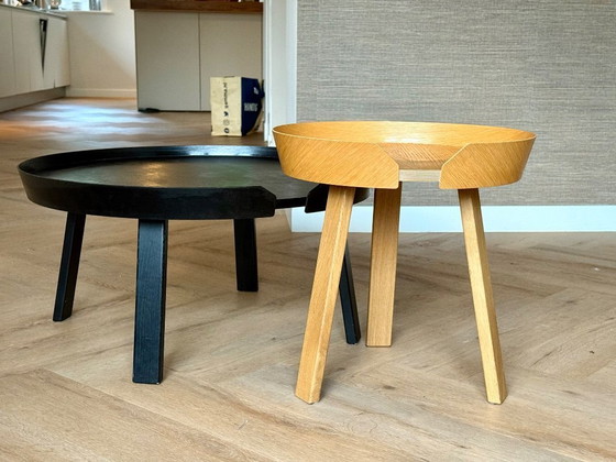 Image 1 of Mesa de centro Muuto Around, versión grande, negra, en buen estado (Ø72 cm, H37,5 cm)