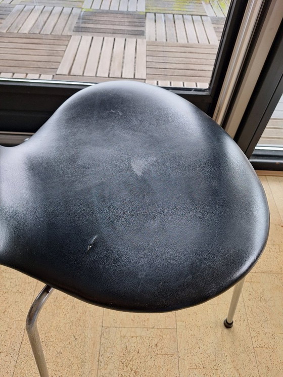 Image 1 of 4 x vintage Fritz Hansen butterfly chair black leatherette