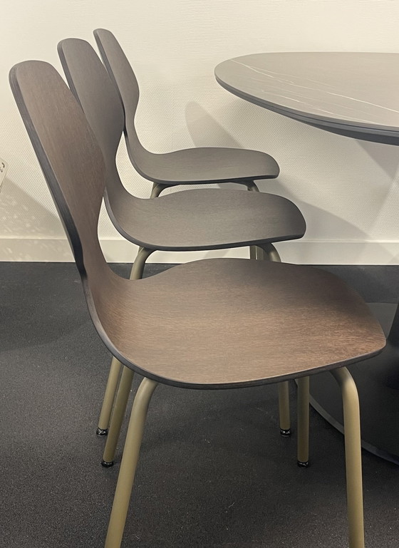 Image 1 of Leolux Pode Chiba Chairs Pure