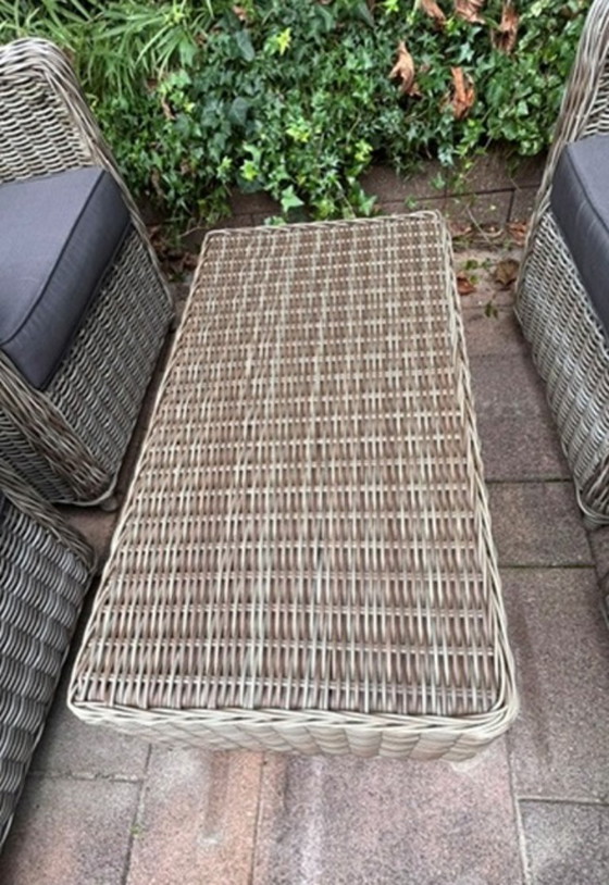 Beautiful wicker lounge set – Plastic (photo 11 of 13)