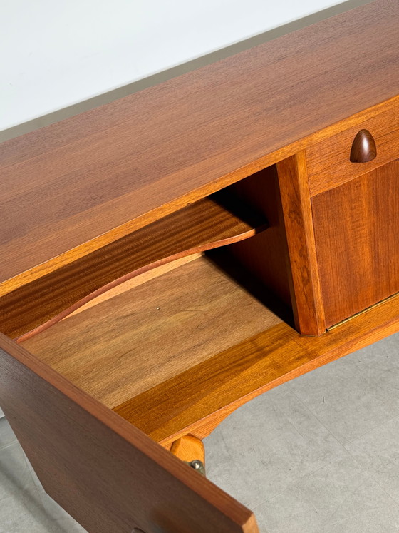 Jentique Teak Sideboard – British Mid-Century Modern – Wood (photo 9 of 10)