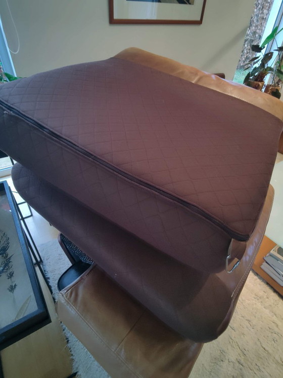 Image 1 of Set di divani in pelle di bufalo vintage: design senza tempo, comfort ineguagliabile e carattere autentico