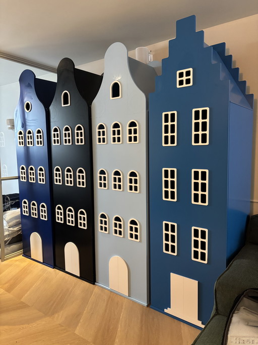 4x kastvaneenhuis grachtenpand kledingkast 