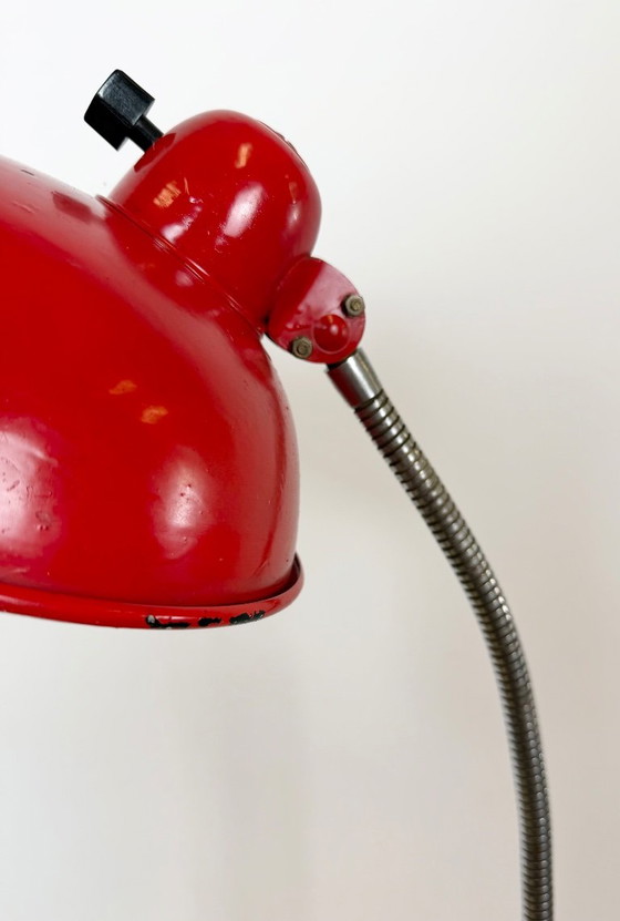 Large Red Industrial German Workshop Table Lamp From Helo Leuchten, 1950s – Chrome, Iron (photo 8 of 25)