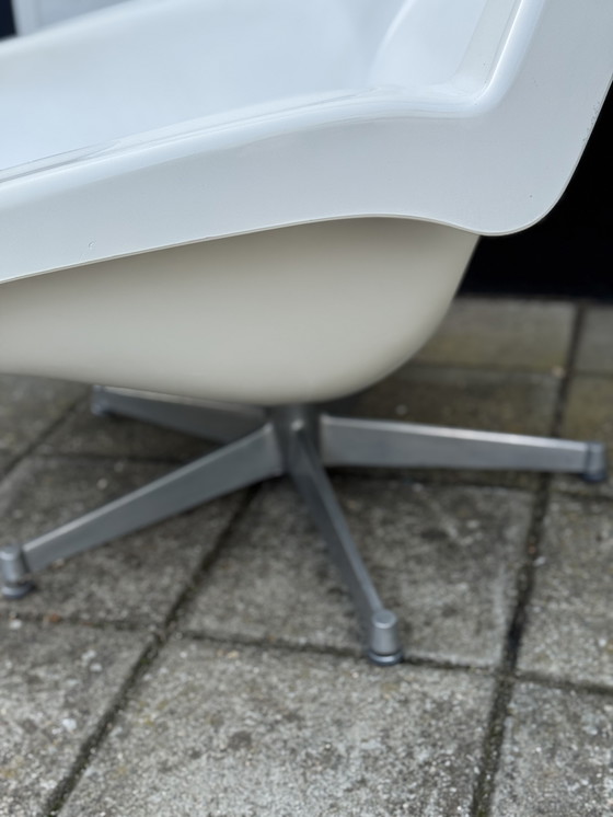 Image 1 of Chaise Alfa vintage de l'ère spatiale par Paul Tuttle