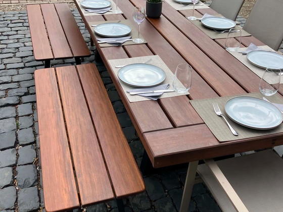Image 1 of Tuintafel "Royal" 10-12P. Braziliaanse Walnoot - Ambacht