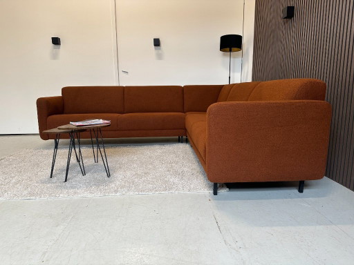 Banco campione in terracotta in perfette condizioni, 273x250 cm