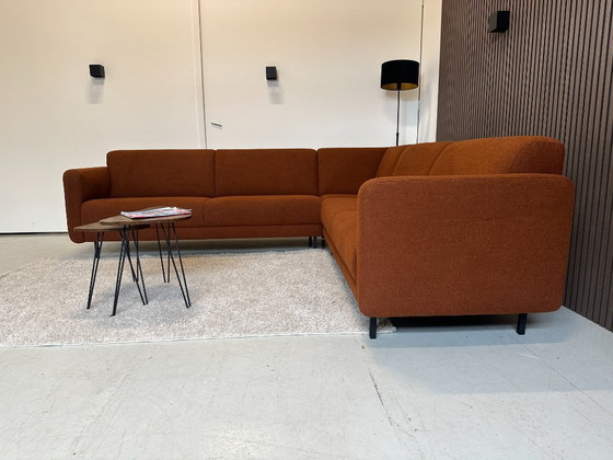 Image 1 of Musterbank aus Terrakotta in neuwertigem Zustand, 273 x 250 cm