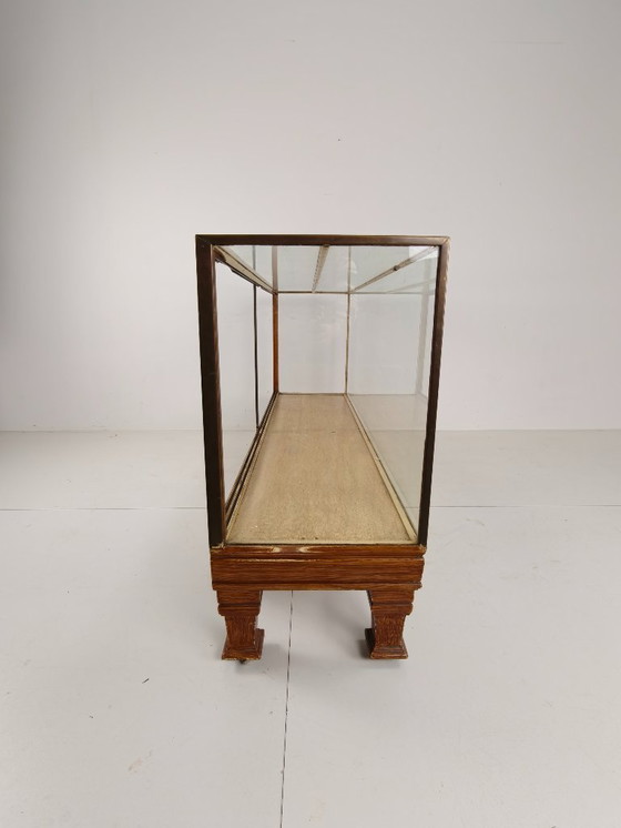 Image 1 of Bancone da negozio inglese antico in ottone – Modello stretto con misure in metri