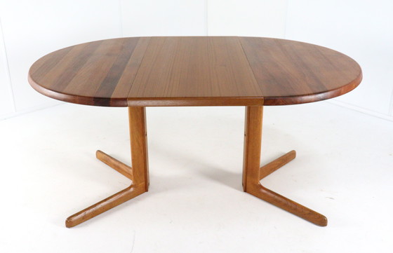 Image 1 of Table de salle à manger ronde extensible en teck massif danois 'Hurup' Vintage