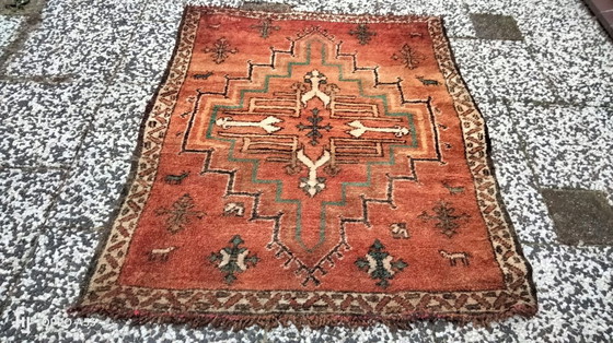 Image 1 of Tapis berbère en laine noué à la main 135 x 110 cm