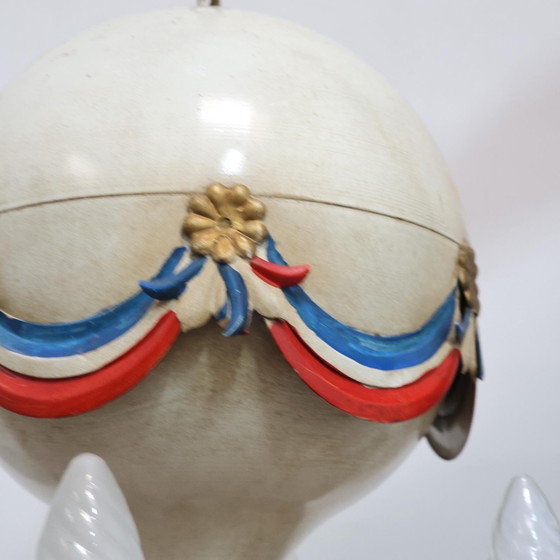 Image 1 of Lámpara de araña con globo aerostático de diseño francés Toleware, antigüedades modernas de los años 50