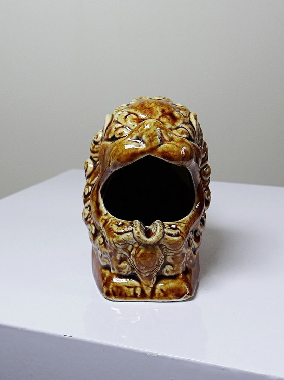 Image 1 of Foo dog asbak van bruin geglazuurd keramiek, vintage jaren 60-70.
