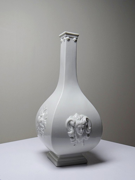 Image 1 of Small Vase, Reproduction of a Meissen Vase, 1715-1720, by Sheffield & Haviland, Limoges