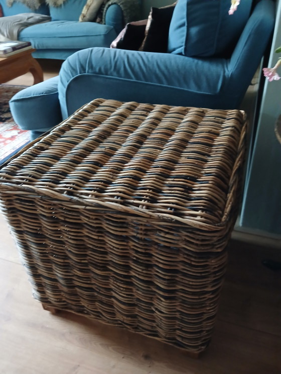 Reposapiés de ratán de Rivièra Maison – Reposapiés y pufs, Rattan, Wood (photo 4 of 5)