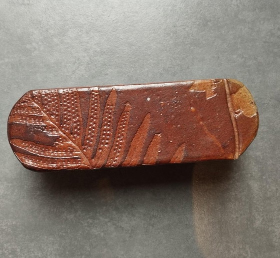 Image 1 of Vintage stenen doos met handgegraveerde decoratie