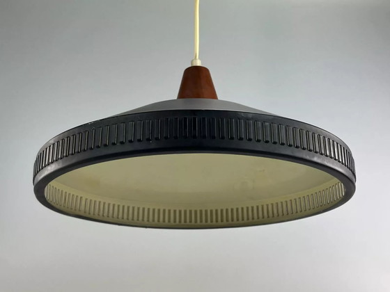 Image 1 of Lámpara de techo de los años 60 y 70, lámpara colgante de chapa metálica, diseño de la era espacial.