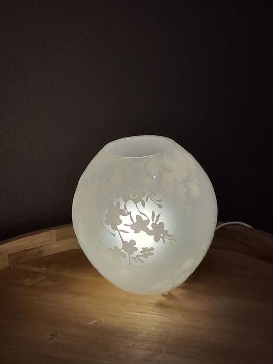 Sfeervolle IKEA Knubbig tafellamp, Tafellampen, Glas, Crème (foto 2 van 5)