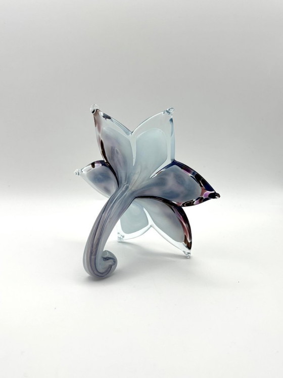 Image 1 of Ein Paar kunstvolle Glasblumen, handgefertigt in Italien nach venezianischer Murano-Tradition, Maße: 15 x 15 x 9 cm