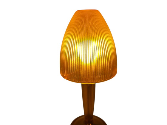 Image 1 of Veneta Lumi - Modèle Cindy - Plastique - Lampe à poser - Italie - 80's