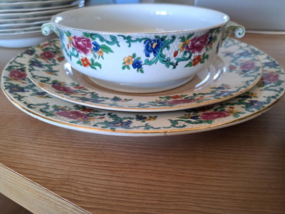 Image 1 of Engels servies, vermoedelijk bijna 100 jaar oud. 