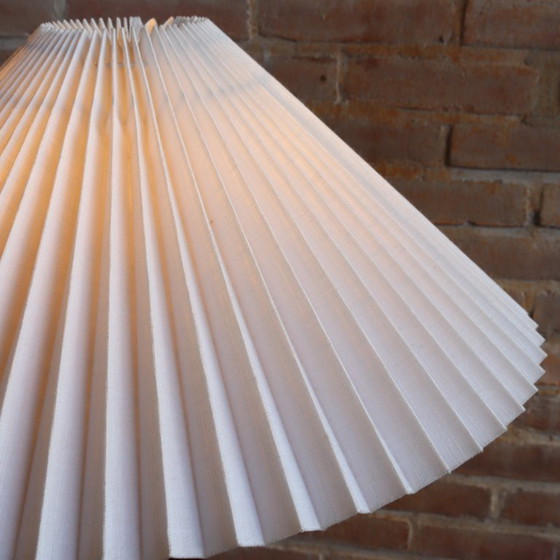 Image 1 of Vintage lamp plooikap wit hout zwart groot