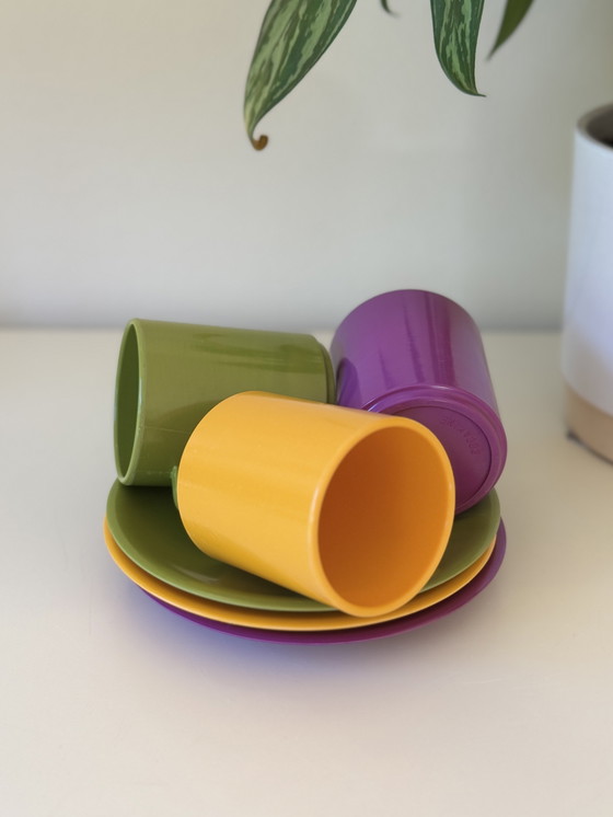 Image 1 of Set Vintage Rocamine Cups and Saucers Melamine Retro Design Belgium 60s/70s