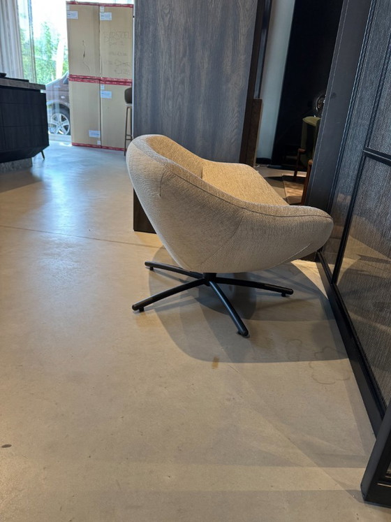 Image 1 of Etichetta Gigi Armchair