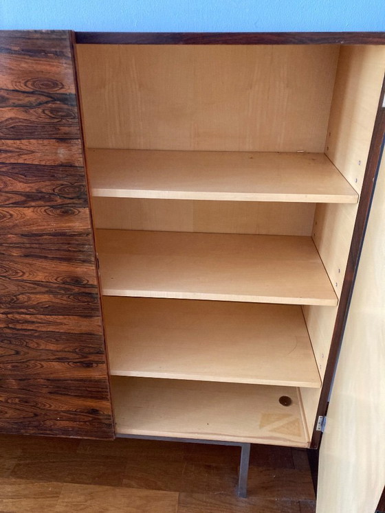 Image 1 of Armario de pared de madera de palisandro con base de acero de Bornhold.