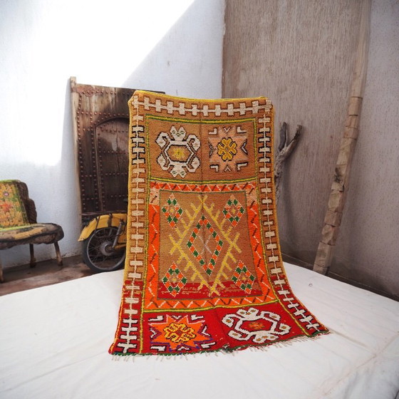 Image 1 of Tapis Boujaad marocain vintage « Salomé » | Tapis berbère noué à la main | 263 × 148 cm