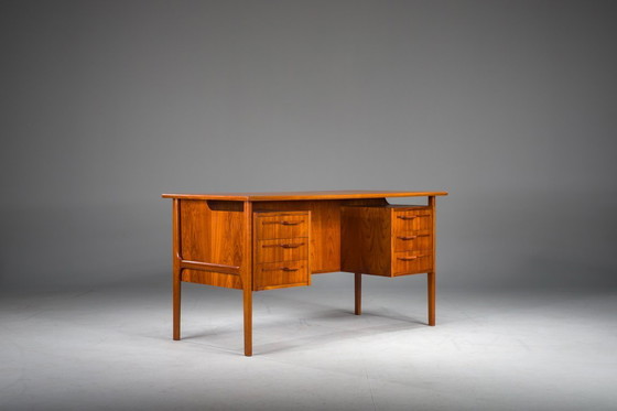 Image 1 of Scrivania Boomerang in teak danese di IMHA Mobelfabrik