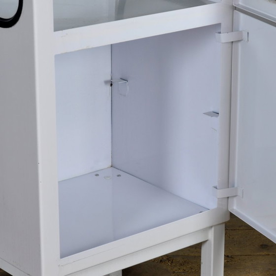 Image 1 of Armadietto medico d'epoca, anni '70