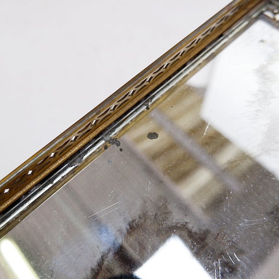 Image 1 of Mesa auxiliar de dos niveles con espejo verre églomisé, de Maison Jansen, Francia 1950